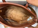 کیف زنانه Coach | کیف دستی شیک و مینیمال دو رنگ مشکی و کرم🆔 کد محصول: BG051 - تصویر 5